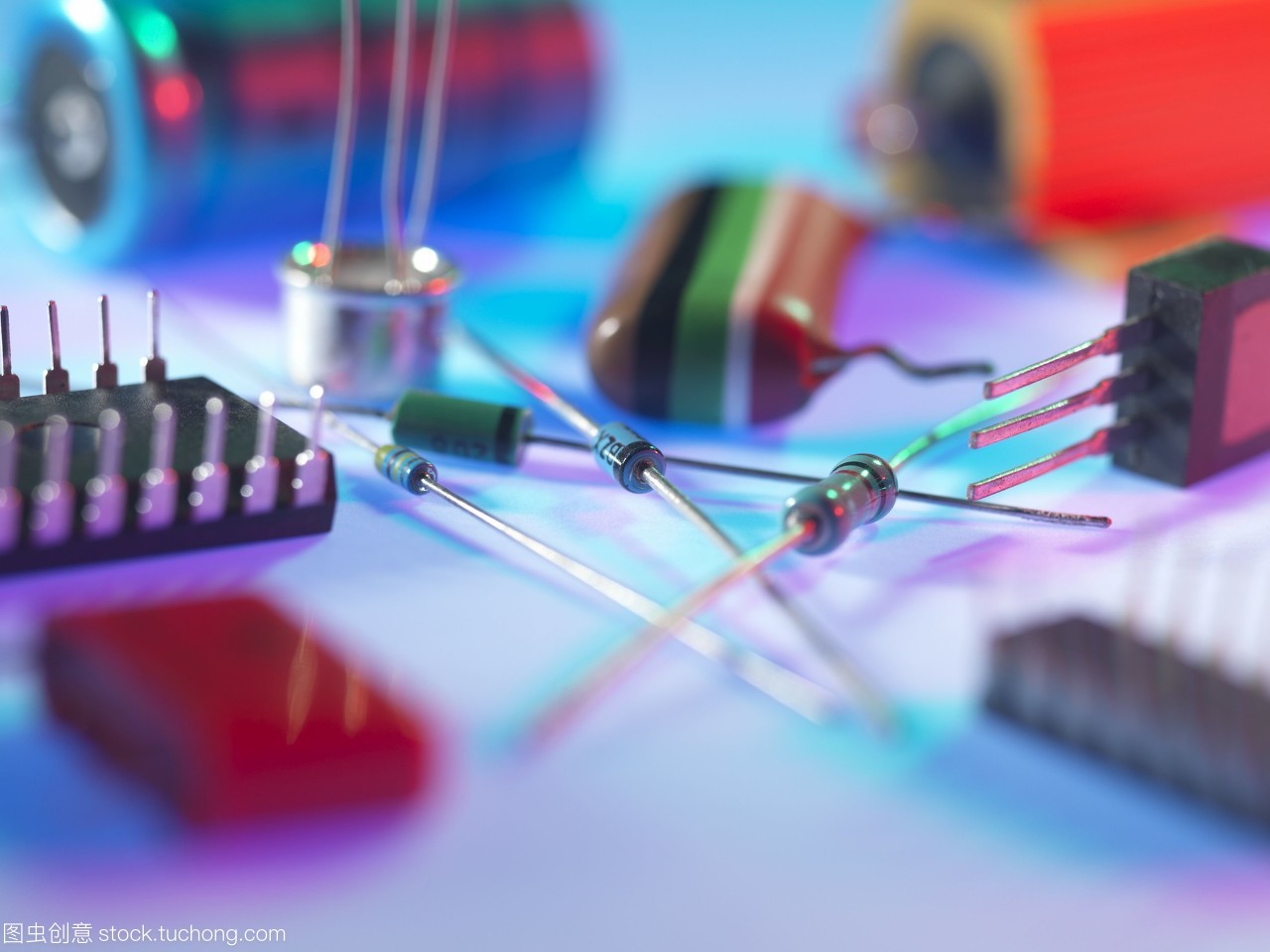 电子元件与电子元器件 现代科技的微观基石